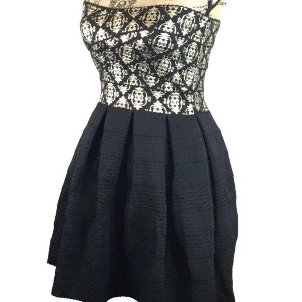 NWOT Soieblu Small Black Gold Embellished Strapless Dress Party Short Fit Flare - Picture 4 of 8